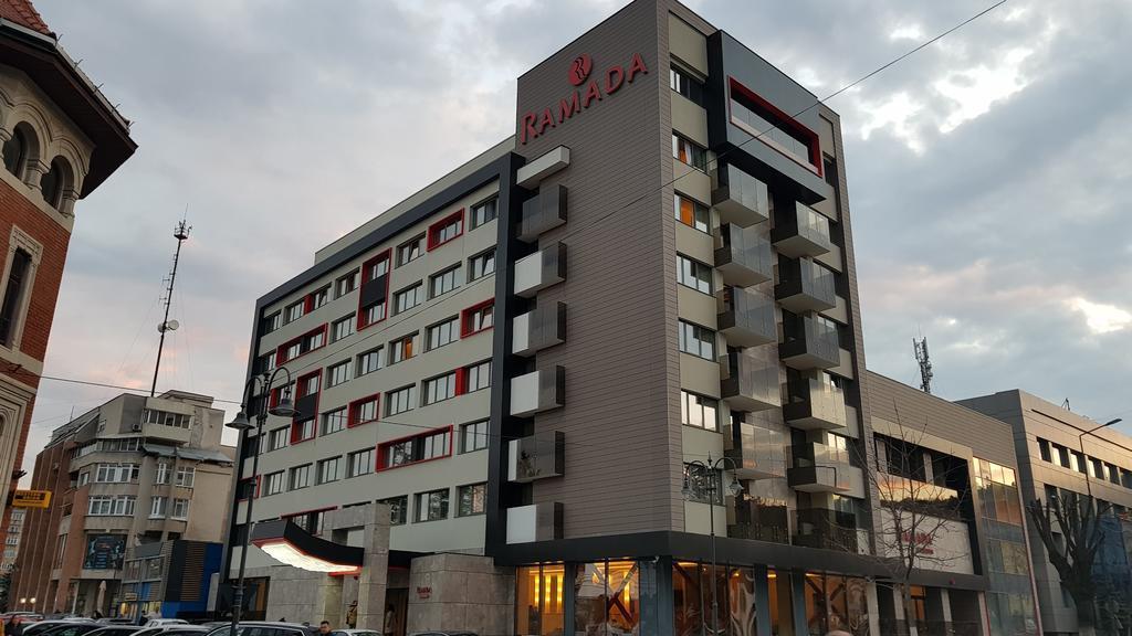 מלון Ramada By Wyndham Râmnicu Vâlcea מראה חיצוני תמונה