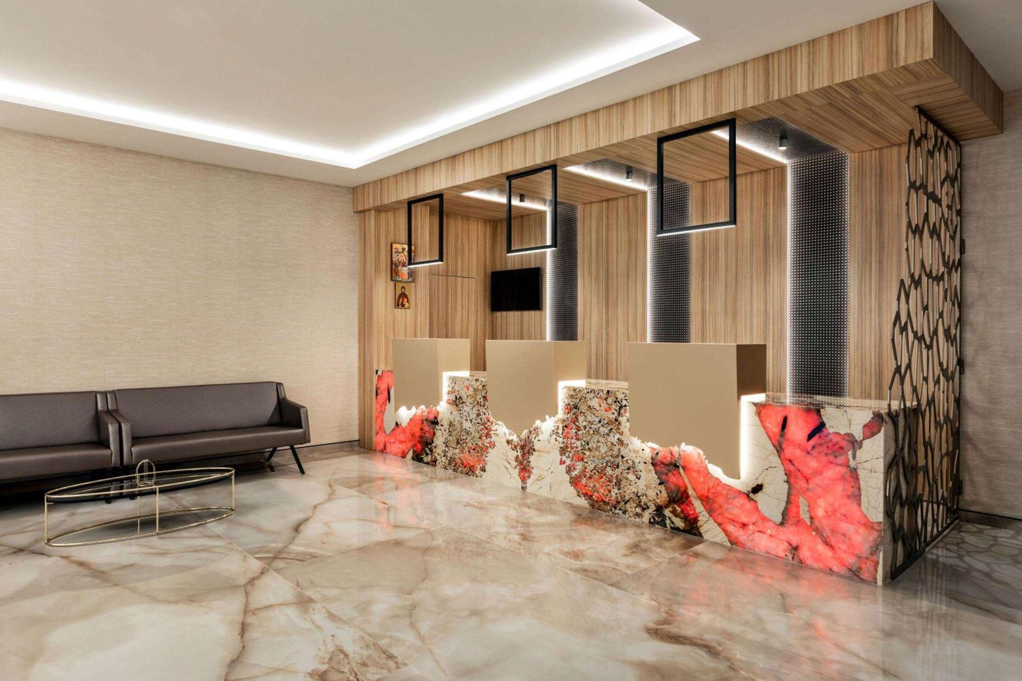 מלון Ramada By Wyndham Râmnicu Vâlcea מראה חיצוני תמונה